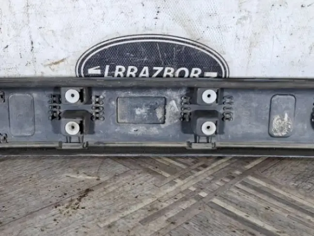 Молдинг багажника нижний Land Rover Sport L320