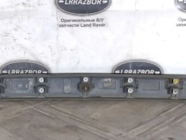 Молдинг багажника нижний Land Rover Sport L320