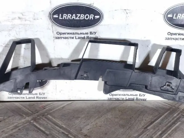Кронштейн бампера правый Range Rover Sport L320