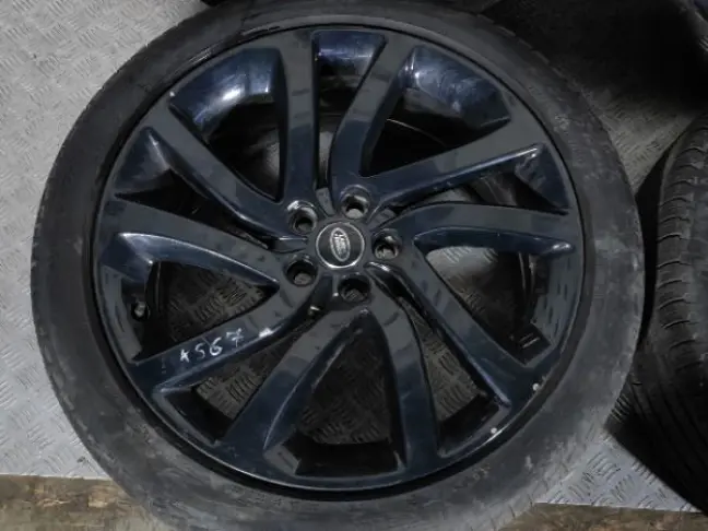 Колеса 285 40 22 Land Rover Discovery 5