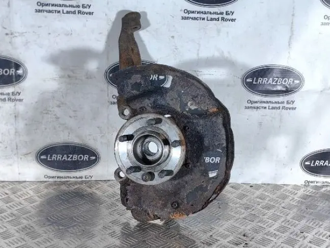 Кулак передний правый  Range Rover Sport L320 05+