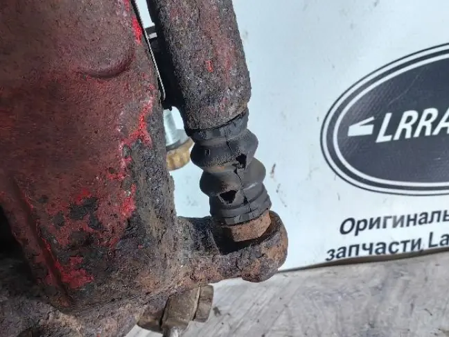 Суппорт правый задний Land Rover Sport L320
