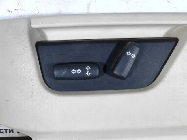 Накладка сидения левая Sport L320 05-09