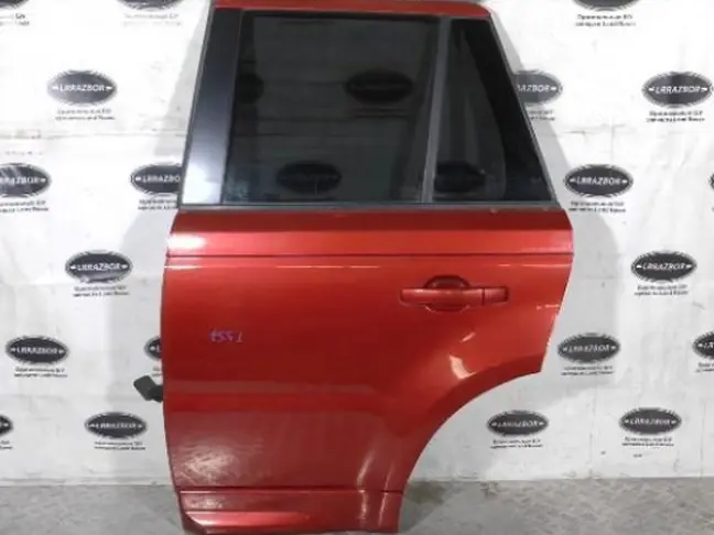 Дверь задняя левая Range Rover Sport L320