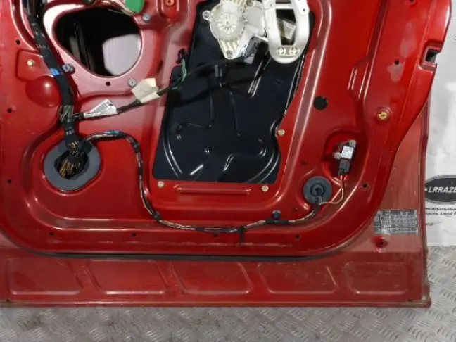 Дверь передняя правая Range Rover Sport L320 05-12