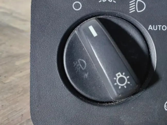 Включатель света DISCOVERY 3 L319 05-09