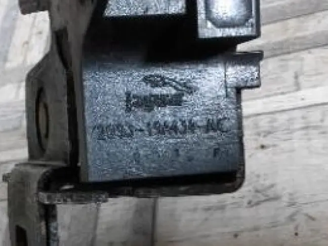 Замок капота Range Rover Sport L320