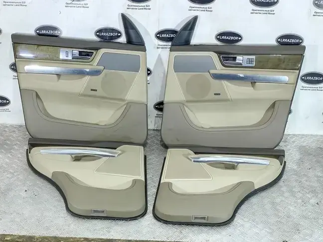 Дверные карты Land Rover Range Rover Sport L320: фото #1