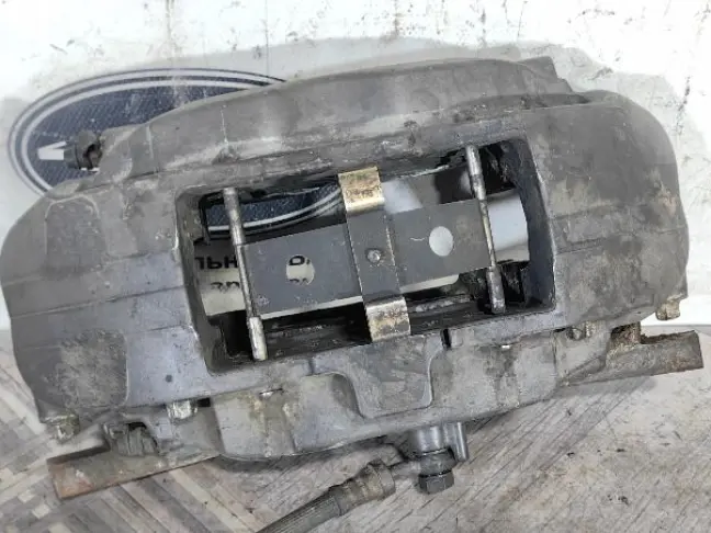 Суппорт правый передний Range Rover 3 L322: фото #5