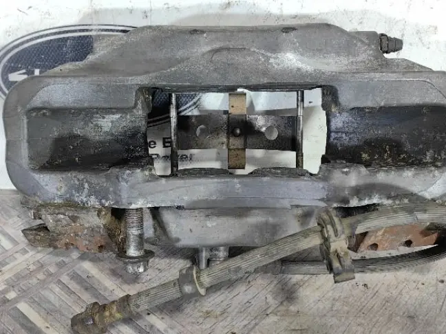 Суппорт правый передний Range Rover 3 L322: фото #2