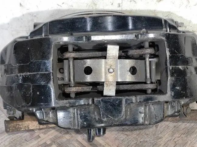 Суппорт левый передний Range Rover 3 L322 брембо: фото #3