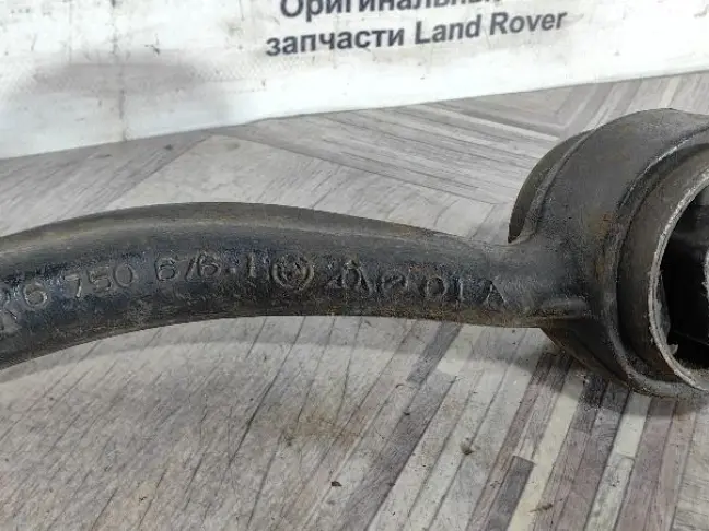 Рычаг передний нижний правый Range Rover 3 L322: фото #3