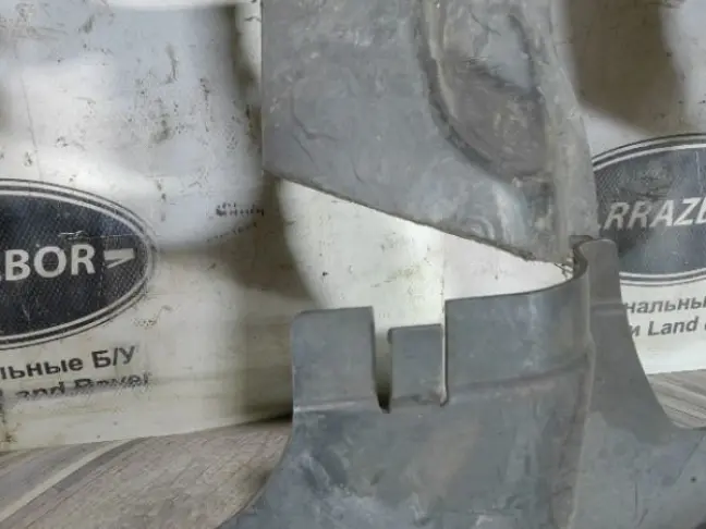 Пыльник двигателя правый Range Rover L322 09-12: фото #2