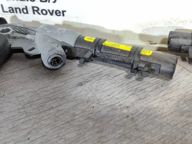 Преднатяжители ремня левый правый Range Rover L322: фото #3