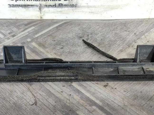 Крышка салонного фильтра Range Rover Sport: фото #2