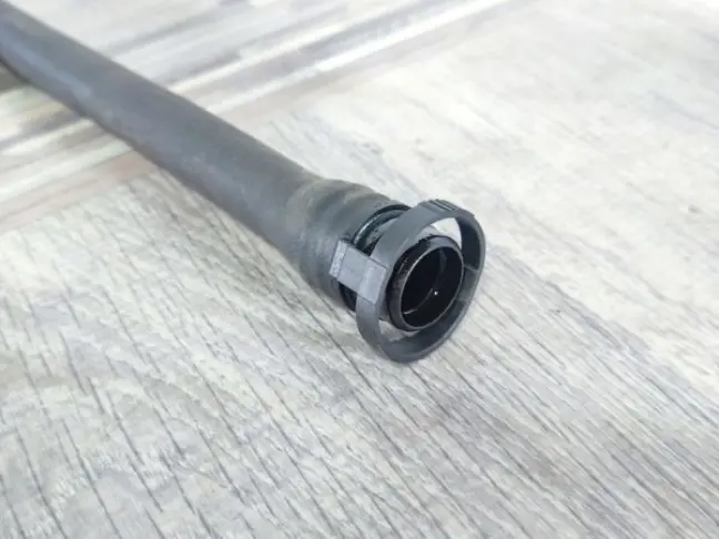 Трубка вентиляции Freelander 2 2.2: фото #3