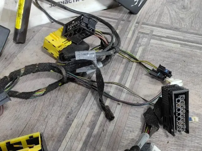 Преднатяжители ремня левый правый Range Rover L322: фото #4