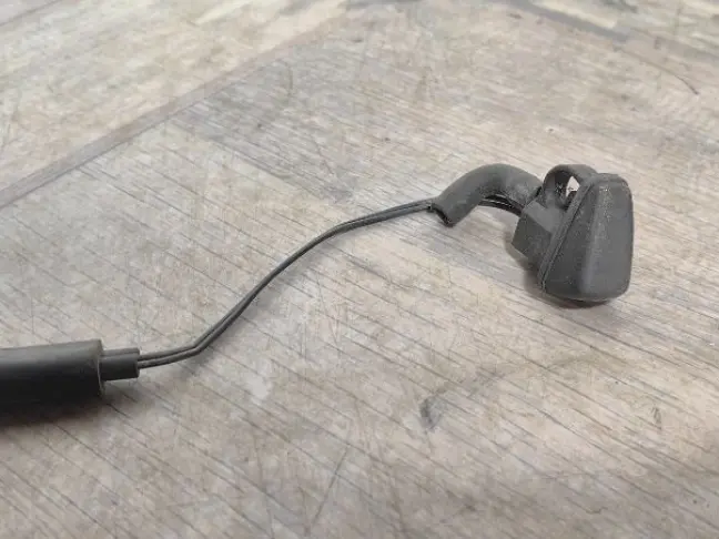 Форсунка омывателя Land Rover Sport L320 05-13: фото #3