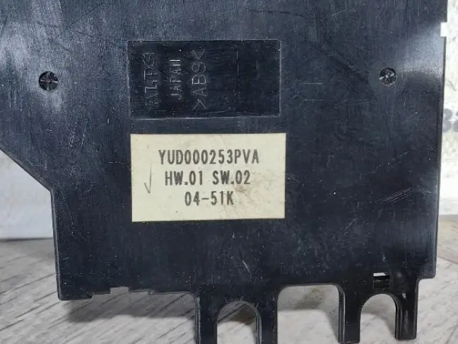 Блок кнопки стеклоподъемника Range Rover 3 L322: фото #2