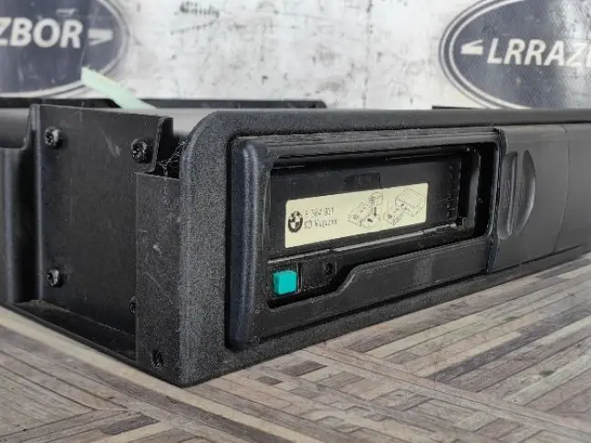 Ченджер компакт дисков Range Rover L322 02-04