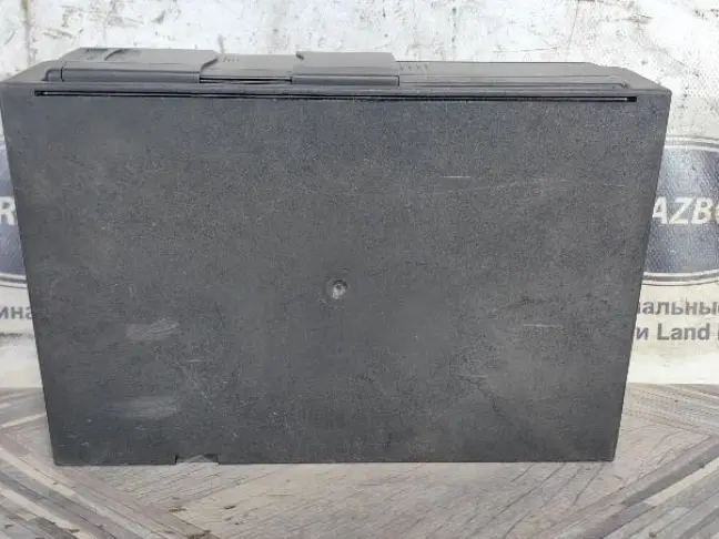 Ченджер компакт дисков Range Rover L322 02-04