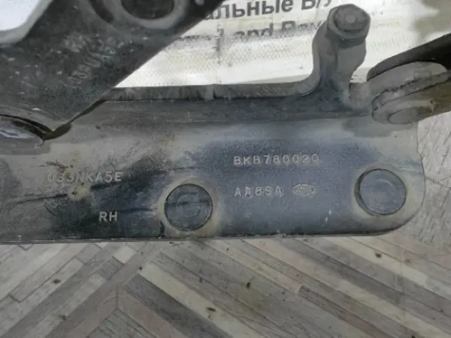 Петли капота Land Rover DISCOVERY 3/4 L319