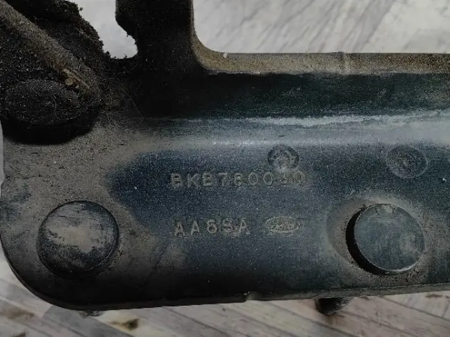 Петли капота Land Rover DISCOVERY 3/4 L319