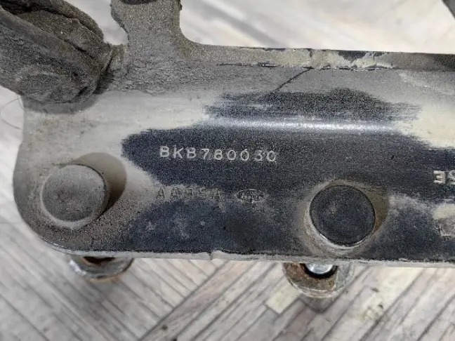 Петли капота Land Rover DISCOVERY 3/4 L319