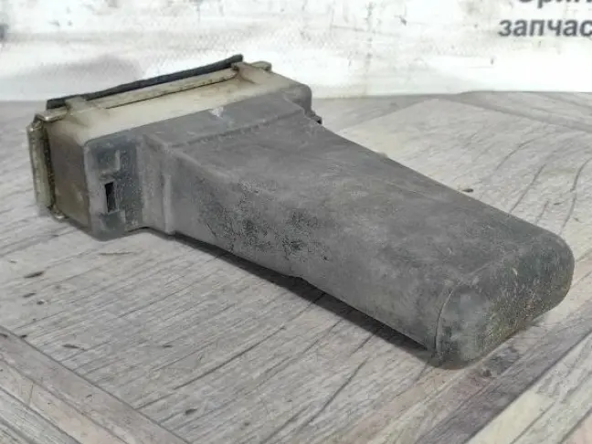 Ограничитель двери задний Discovery 3/4 L319