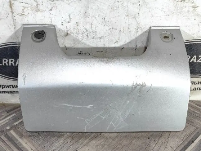 Заглушка бампера заднего DISCOVERY 3/4 L319