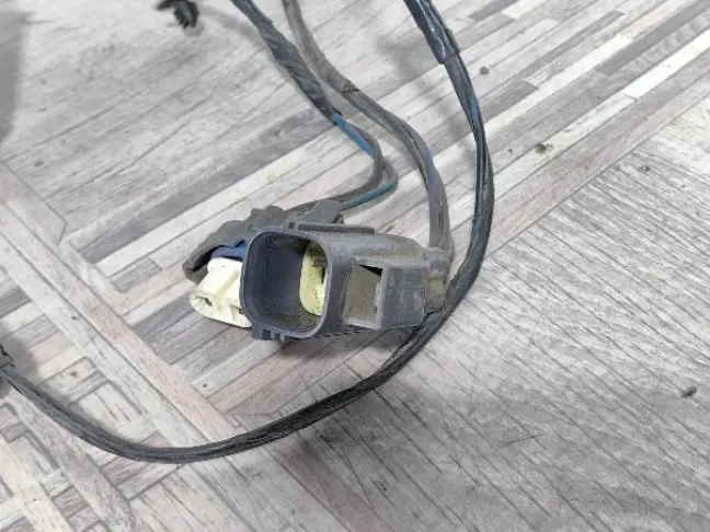 Проводка бампера переднего Discovery 3 L319 05-09