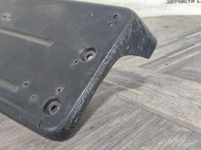 Рамка номера Land Rover Discovery 4 L319