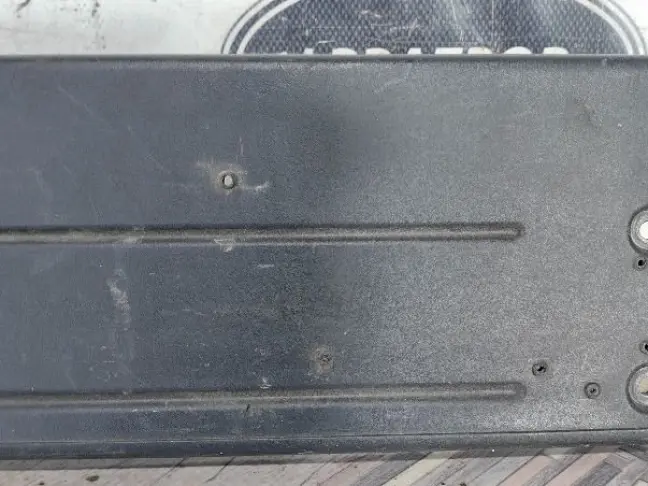 Рамка номера Land Rover Discovery 4 L319