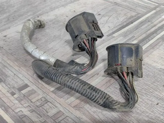 Фишка разъёма фары Land Rover Discovery 3 L319