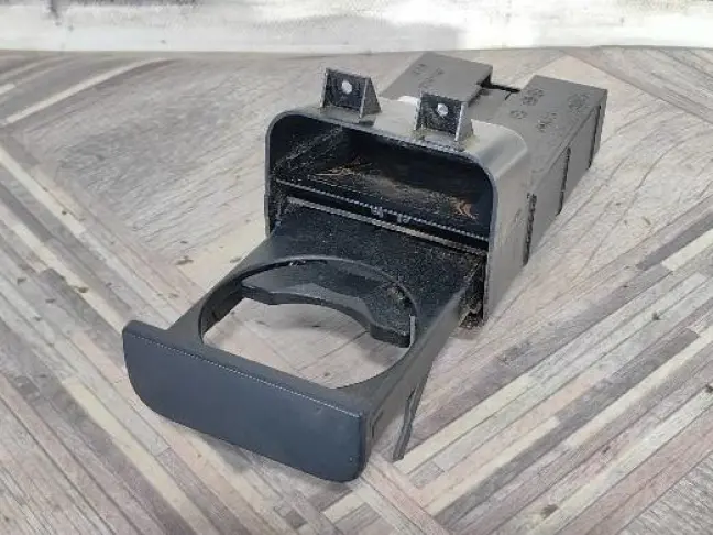 Подстаканник DISCOVERY 3 L319 05-09