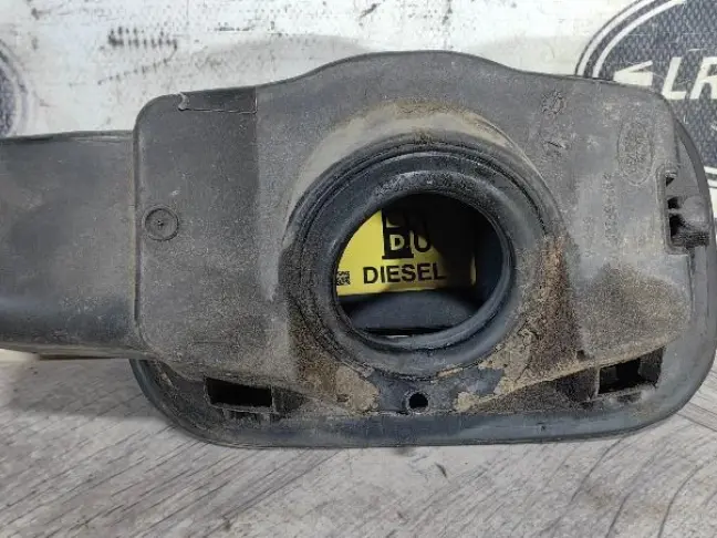 Лючок бензобака Land Rover DISCOVERY 3/4 L319
