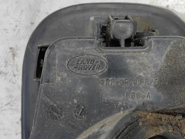 Лючок бензобака Land Rover DISCOVERY 3/4 L319