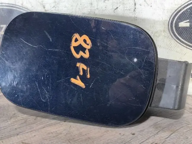 Лючок бензобака Land Rover DISCOVERY 3/4 L319