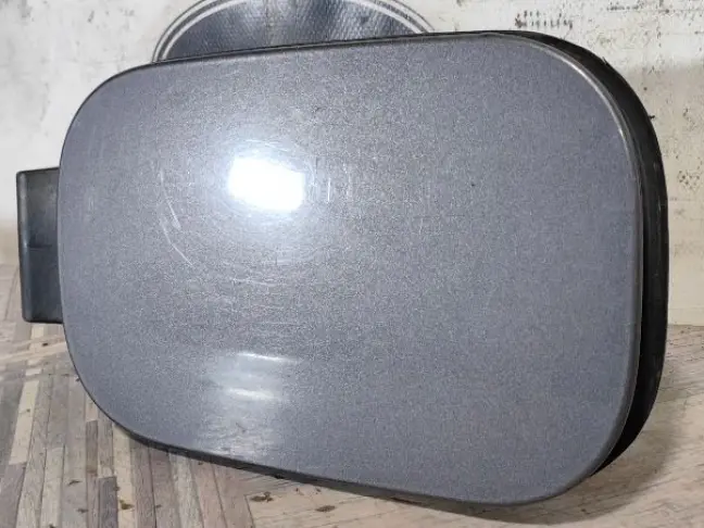 Лючок бензобака Land Rover DISCOVERY 3/4 L319