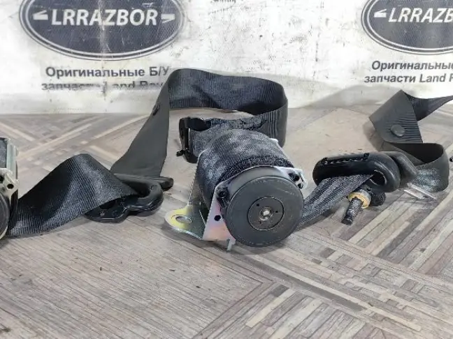 Ремни безопасности 3-го ряда Discovery 3 L319
