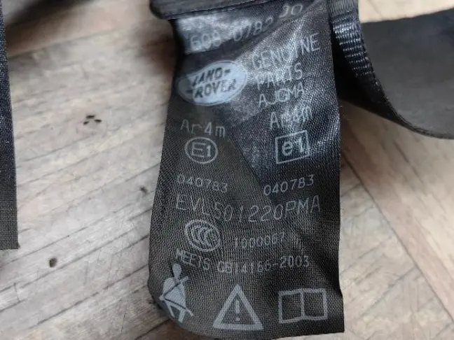 Ремни безопасности 3-го ряда Discovery 3 L319