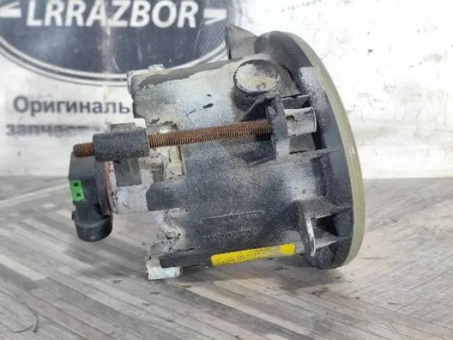 Тумана левая Land Rover Discovery 3 L319 05-09