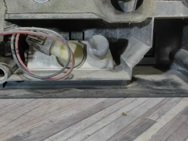 Ручка багажника Land Rover DISCOVERY 3 L319