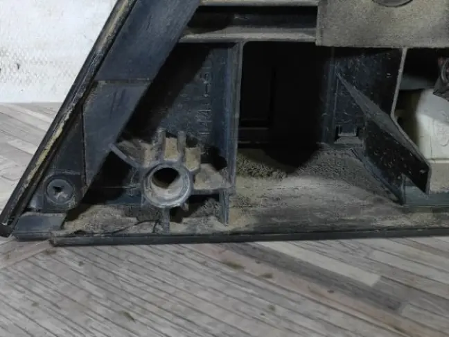 Ручка багажника Land Rover DISCOVERY 3 L319