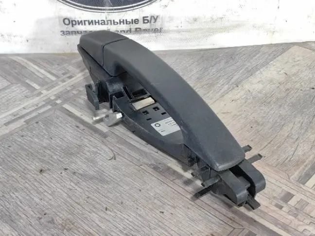 Ручка двери передней правой DISCOVERY 3 L319 05-09