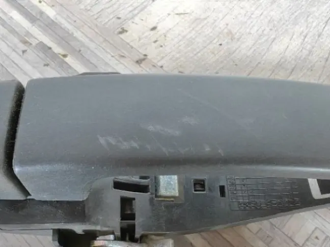 Ручка двери задняя левая DISCOVERY 3 L319 04-09