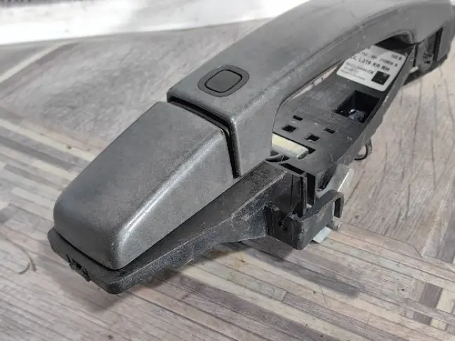 Ручка двери задняя правая Range Rover Sport L320