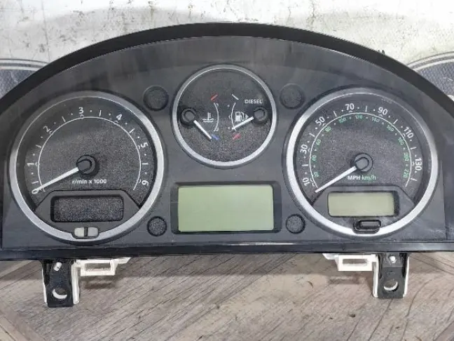 Панель приборов Land Rover DISCOVERY 3 L319 05-09