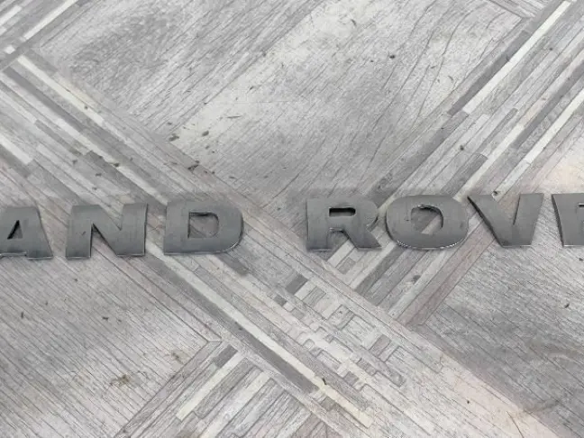 Буквы на капот Land Rover Discovery 3