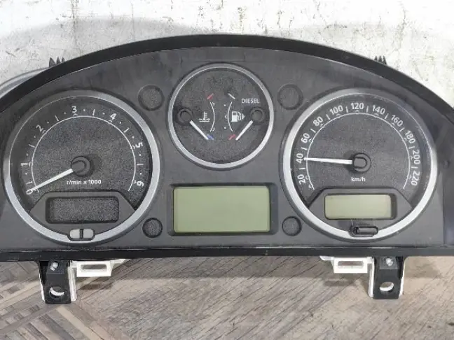 Панель приборов Land Rover DISCOVERY 3 L319 05-09